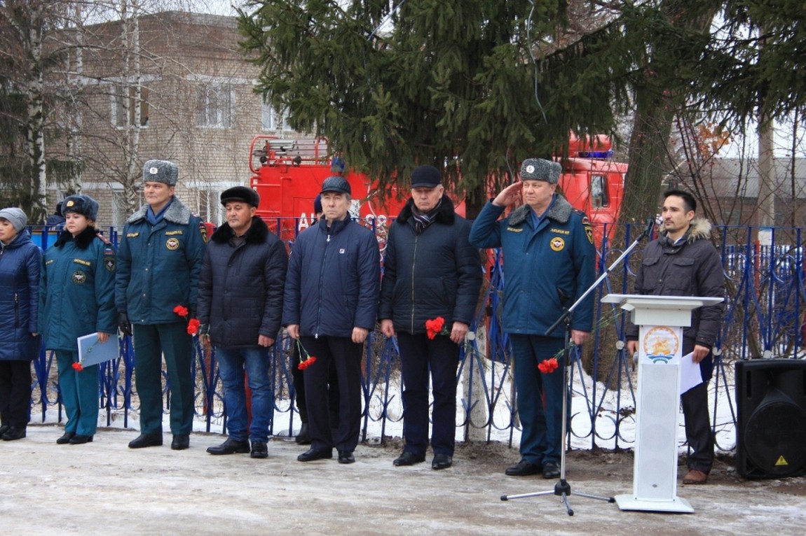 Памятная стела погибшим - с. Киргиз-Мияки, ул. Губайдуллина 117А на портале  ВДПО.РФ